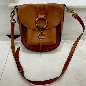 Frye Tan Llama Saddle Bag. Great condition.